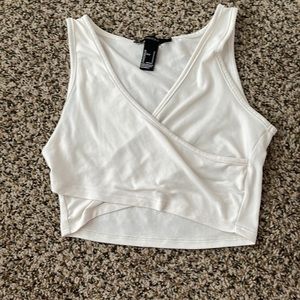women’s forever 21 white cropped crossover tank top